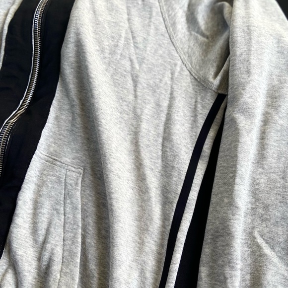 Unravel project gray hoodie. - Picture 6 of 6